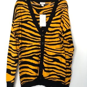 Women’s Melrose Chic cardigan sweater. NWT